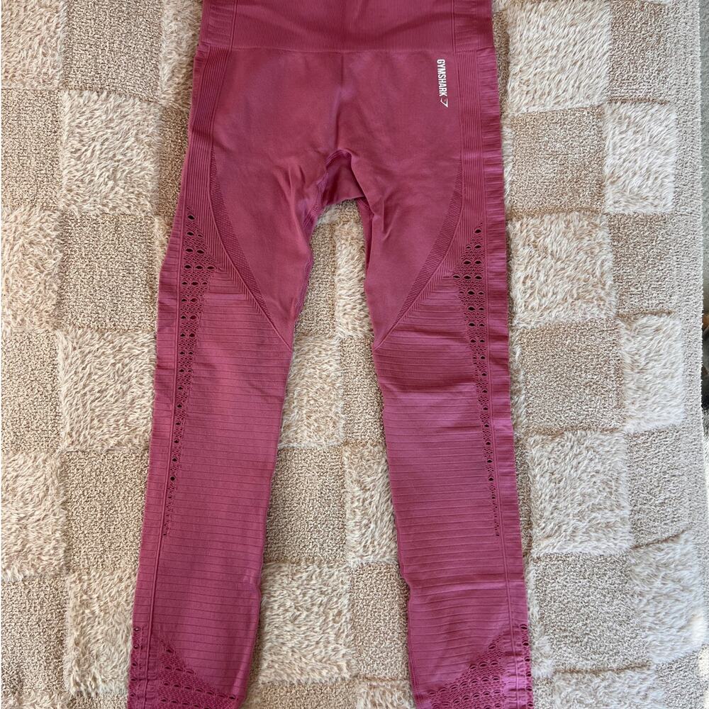 Gymshark Energy  Seamless Leggings Beet Color